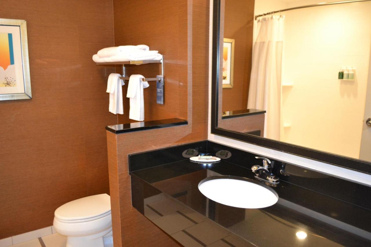 Fairfield Inn & Suites By Marriott Fort Walton Beach-West Destin Экстерьер фото